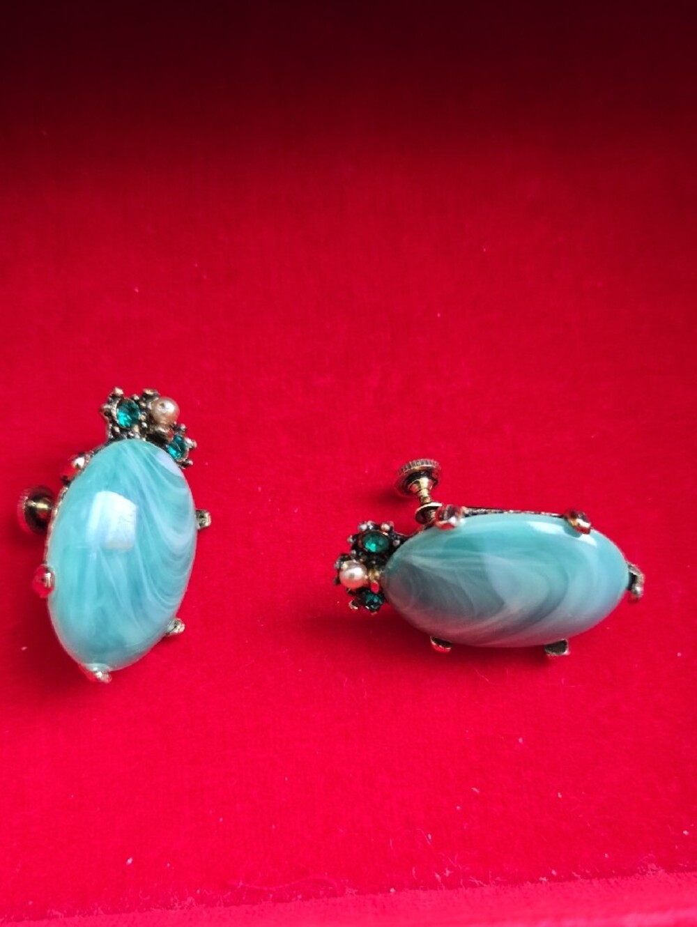 Vintage Green Marbled Cabochon Clip-On Earrings